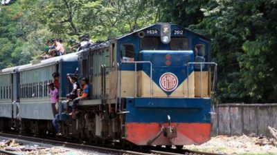 শ্রীপুরে ট্রেনে কাটা পড়ে ব্যবসায়ী নিহত