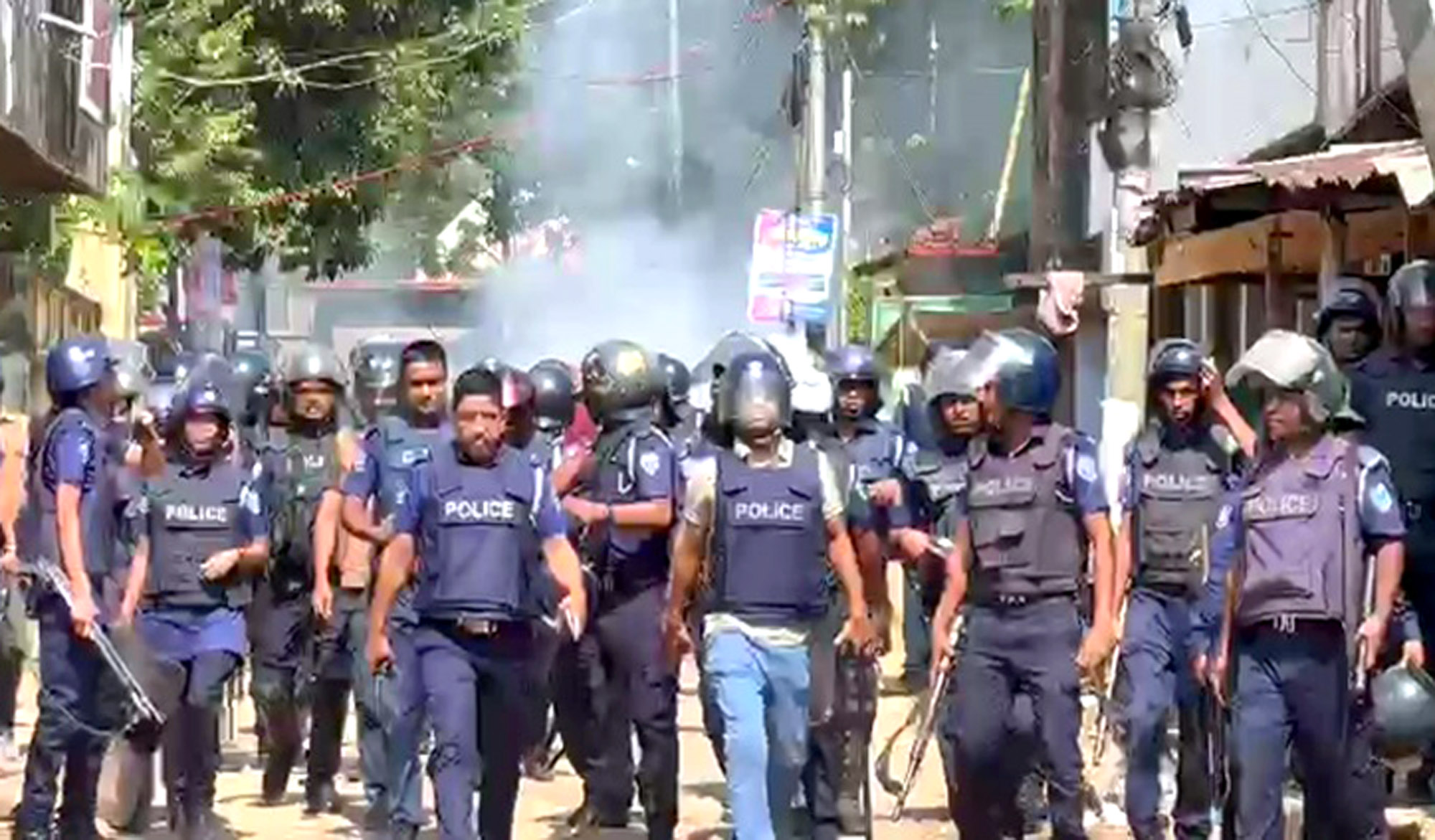 খাগড়াছড়িতে পুলিশের সক্রিতায় পিকেটিংয়ে ব্যর্থ বিএনপি