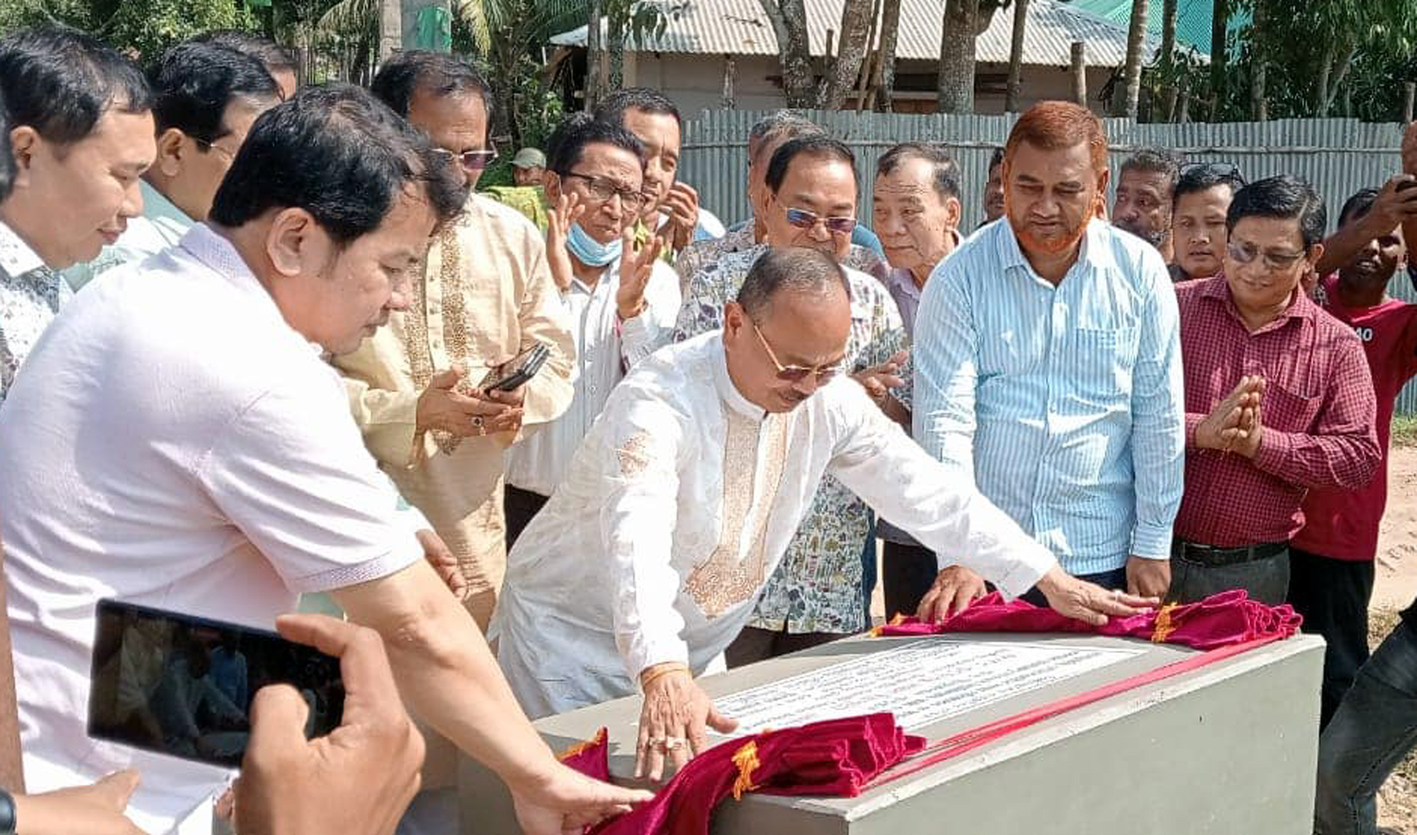 পাঁচ কোটি টাকা ব্যয়ে খাগড়াছড়িতে সড়ক উন্নয়নের ভিত্তিপ্রস্তর স্থাপন