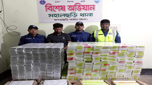বিপুল প‌রিমান বিদে‌শি সিগা‌রেটসহ আটক এক