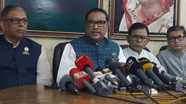 নির্বাচনী ট্রেন গন্তব্য ছাড়া থামবে না