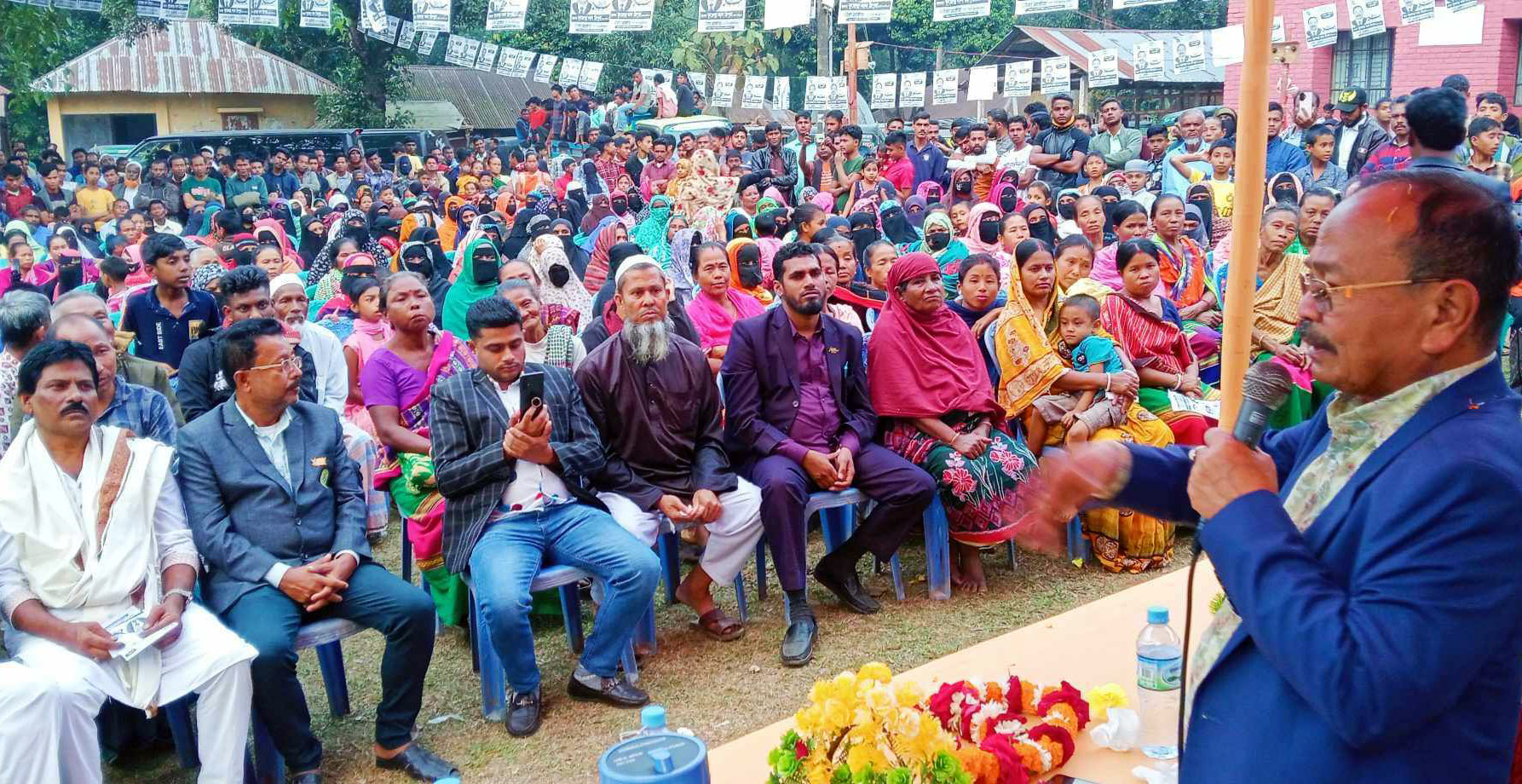 রামগড়ে ব্যস্ত প্রচারণায় নৌকার কুজেন্দ্র লাল ত্রিপুরা