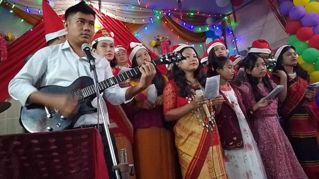 পাহাড়ে নানা আয়োজনে বড়দিন উদযাপন