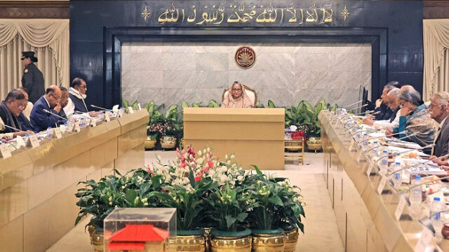 নিত্যপণ্যের দাম নিয়ন্ত্রণে প্রধানমন্ত্রীর নির্দেশ