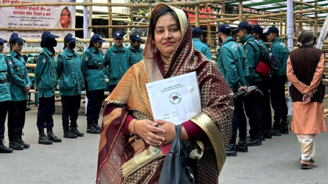 আ.লীগে সংরক্ষিত আসনে এমপি চান ১৫৪৯ নারী