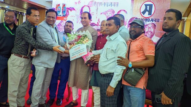 ৮ম বর্ষে দৈনিক সকালের সময়