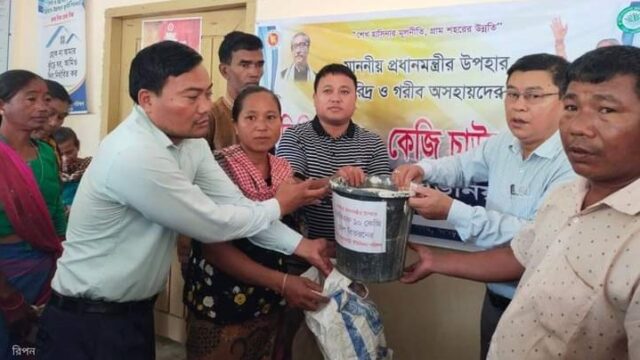 প্রধানমন্ত্রীর উপহার পেয়ে উৎসবের আমেজ