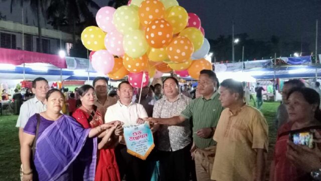 উৎসবমুখোর পরিবেশে খাগড়াছড়িতে বৈসাবি মেলার উদ্বোধন