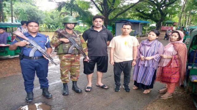 সেনাবাহিনীর চেস্টায় অপহরণ থেকে রক্ষা পেলাে পর্যটকরা