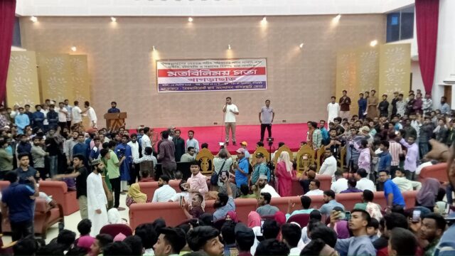 বিগত ১৬ বছরে বিদেশে পাঁচার করা হয়েছে ১১ লক্ষ কোটি টাকা