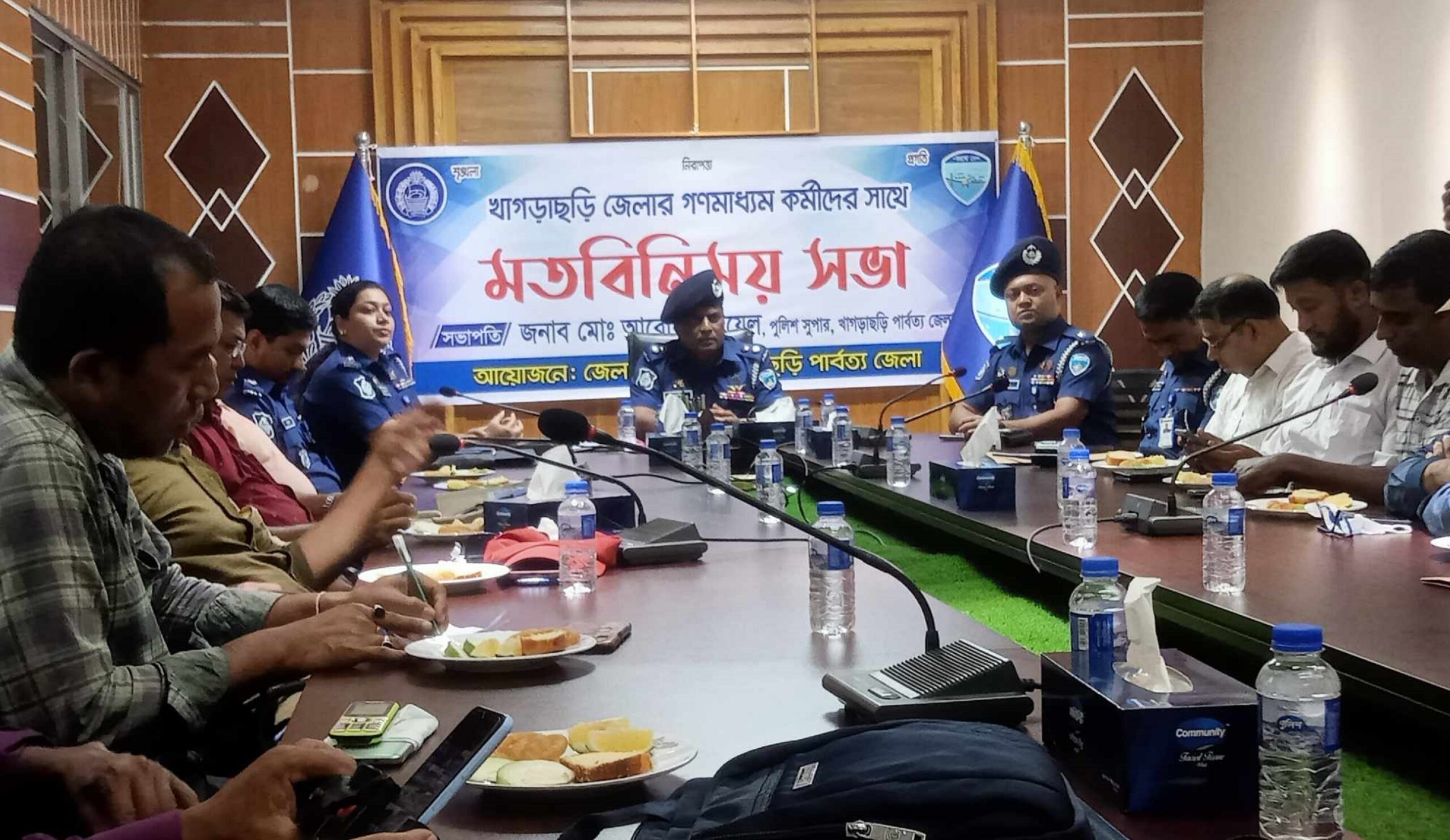 নতুন বাংলাদেশে পুলিশ থাকবে জনগণের সেবায়