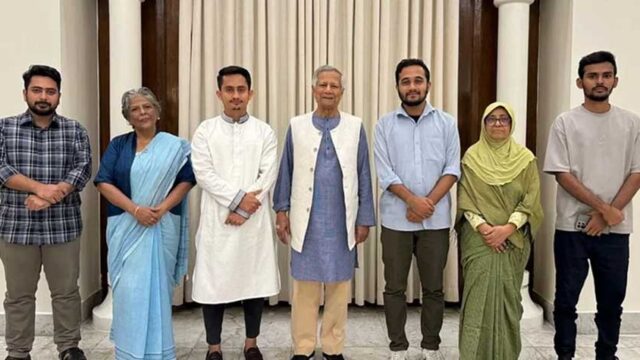 “সম্পাদক সারজিস,প্রধান নির্বাহী স্নিগ্ধ”