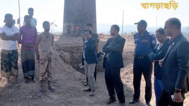 ১৫ ইটভাটা বন্ধ,জরিমানা সাড়ে ৮ লাখ টাকা