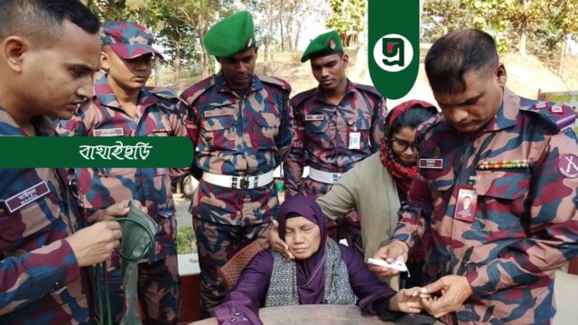 অসুস্থ পর্যটকের চিকিৎসায় পাশে দাঁড়ালো বিজিবি