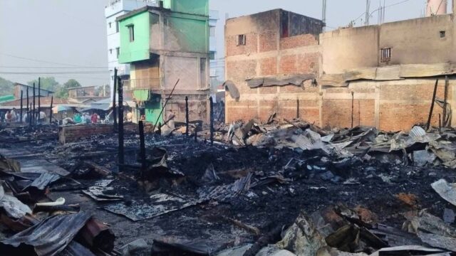 আগুনে পুড়ে ছাই ৩৫ ব্যবসা প্রতিষ্ঠান