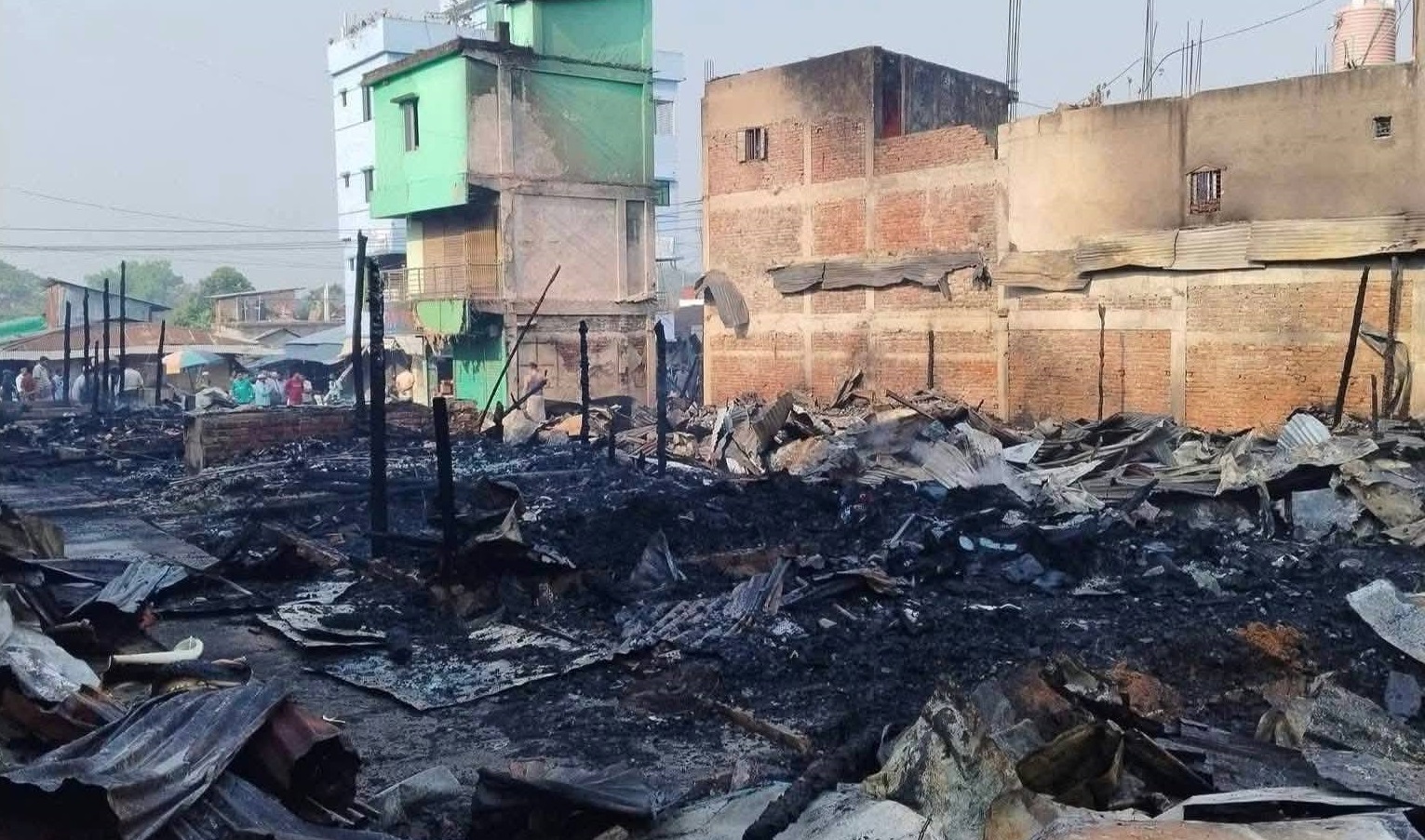 আগুনে পুড়ে ছাই ৩৫ ব্যবসা প্রতিষ্ঠান