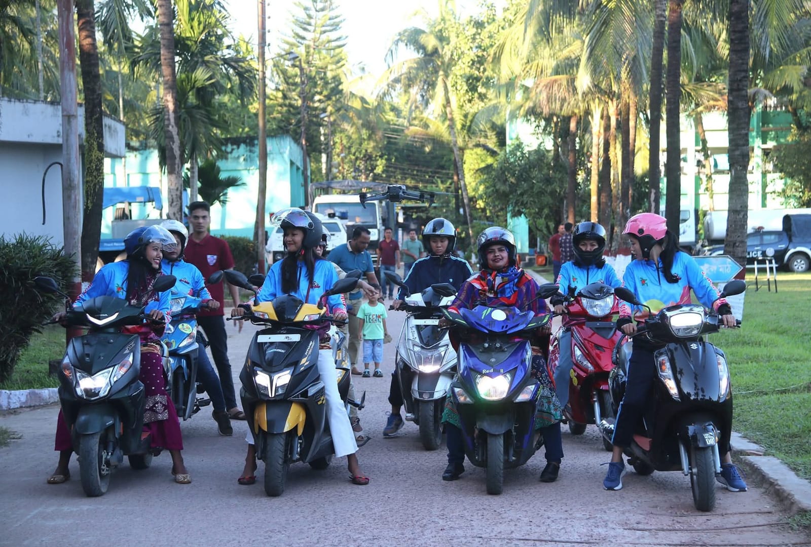 পাহাড়ের নারীর জীবনের গতি বাড়িয়ে দিয়েছে বাইক স্কুটি