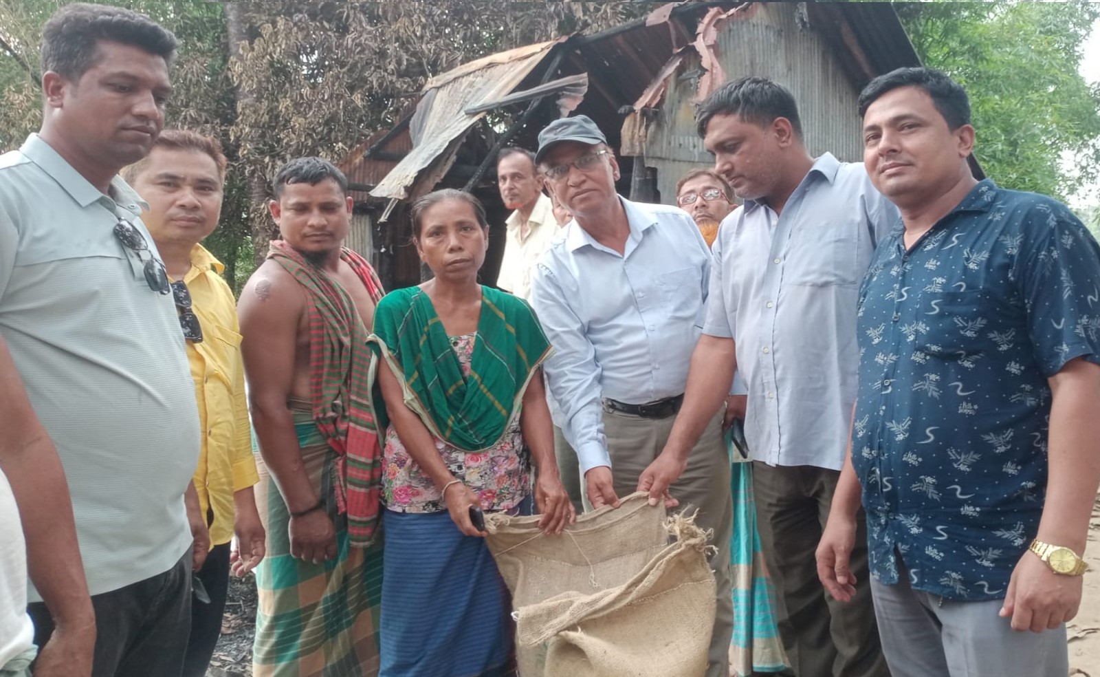 অগ্নিকান্ডে ক্ষতিগ্রস্থ অন্তনিতা’র পাশে বিএনপি