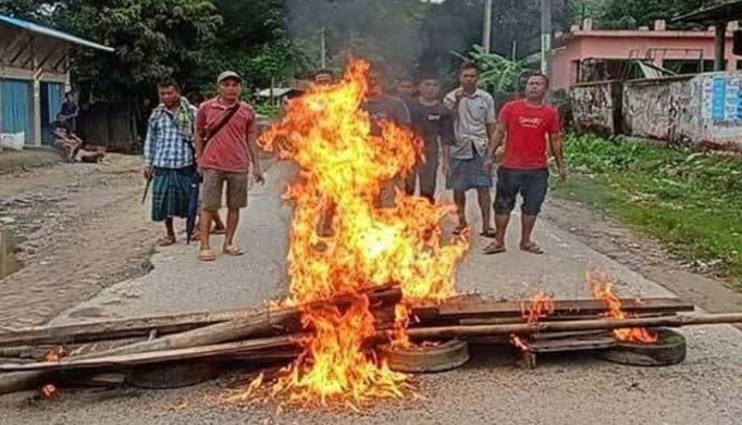 দীঘিনালা-সাজেক-বাঘাইছড়ি সড়কে অবরোধ পালিত