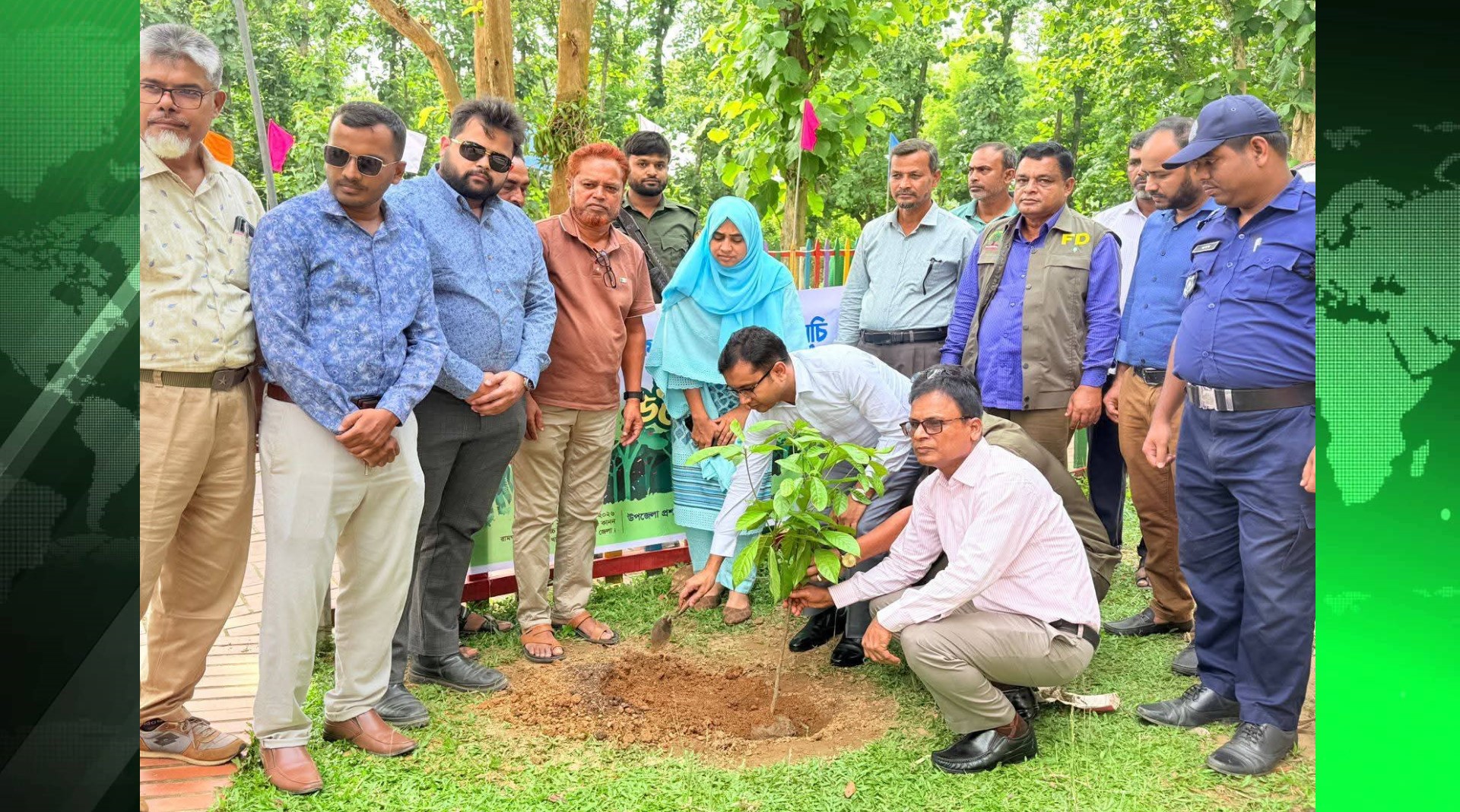 রামগড়ে বৃক্ষ রোপণ কর্মসূচির উদ্বোধন